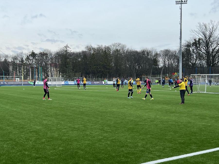 На стадионе «Балтика» состоялся благотворительный футбольный турнир