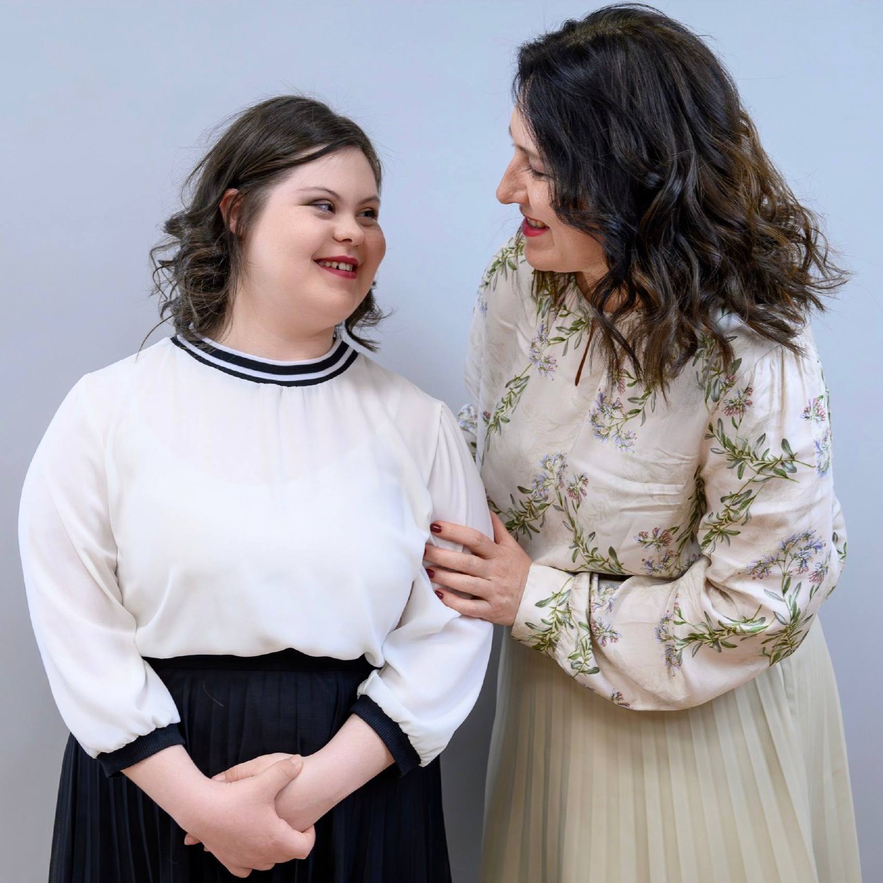 Праздничная фотосессия для девочек прошла в фонде «Берег надежды» накануне 8 Марта 