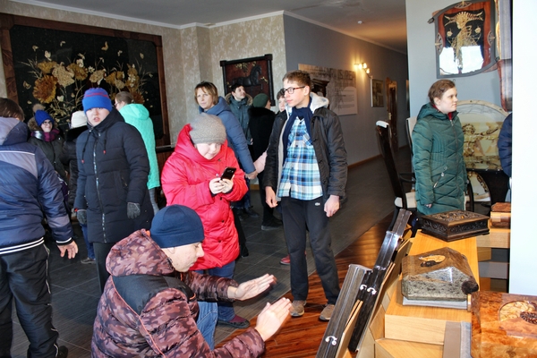 Дети проекта «Цветы жизни» посетили мануфактуру «Емельянов и сыновья»