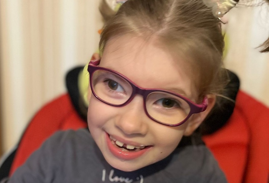 На дорогу к месту лечение, проживание и оплату консультаций специалистов 