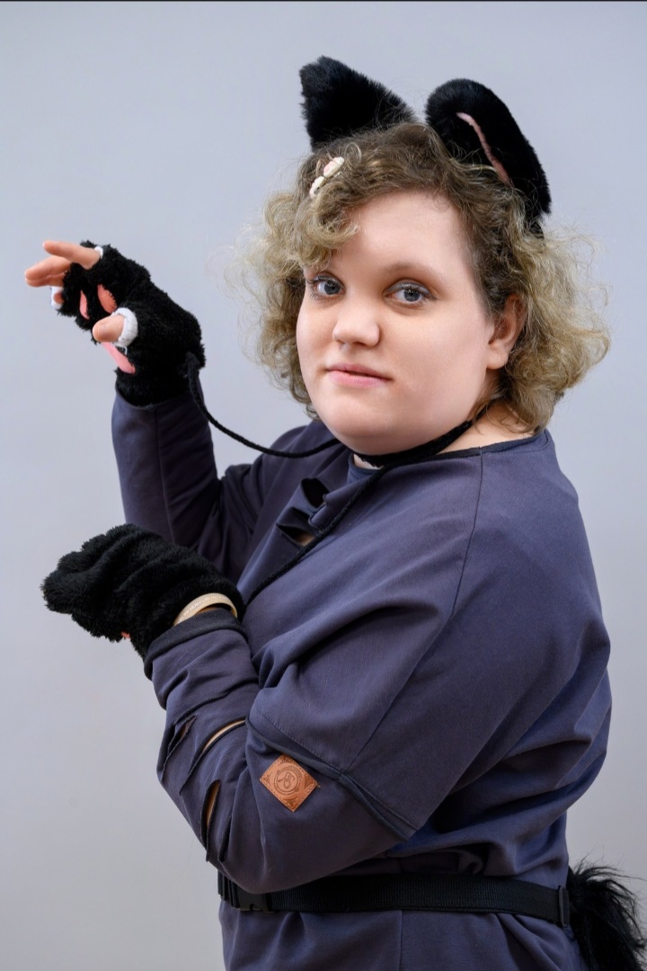 Праздничная фотосессия для девочек прошла в фонде «Берег надежды» накануне 8 Марта 