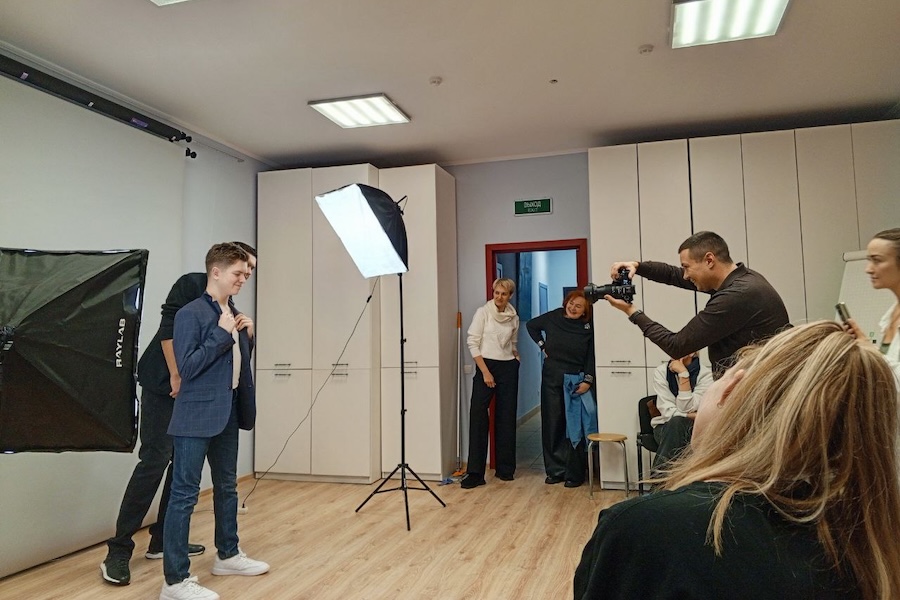 Профессиональные фотографы и стилисты сделали подарок подопечным фонда