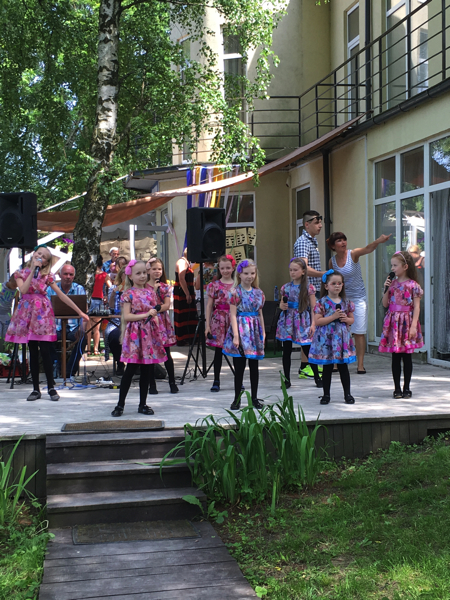 На празднике в отеле «Aquatoria» на помощь детям собрано 6620 рублей